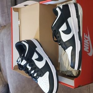 NEW Nike Panda Dunks
